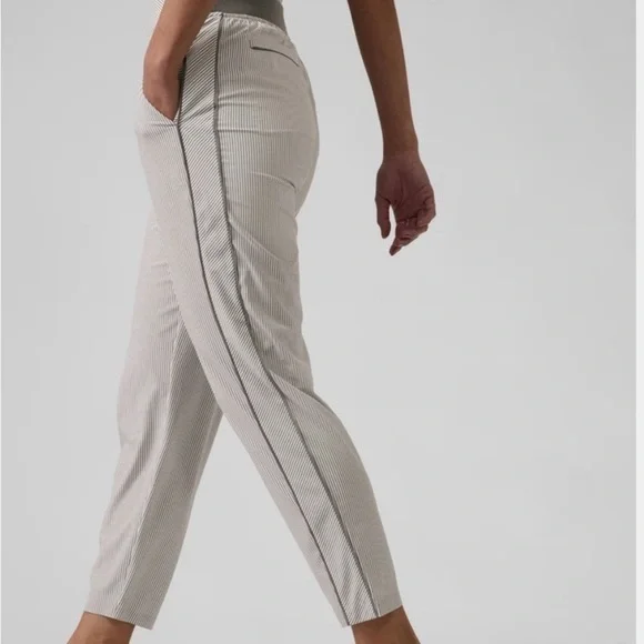 Athleta Brooklyn Textured Ankle Pant Size 6 - Picture 2 of 6